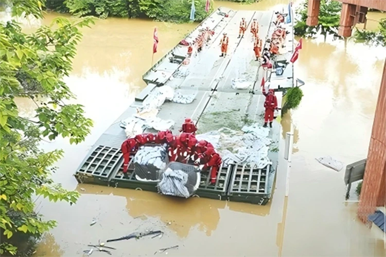 Rapidly Emplaced Bridge